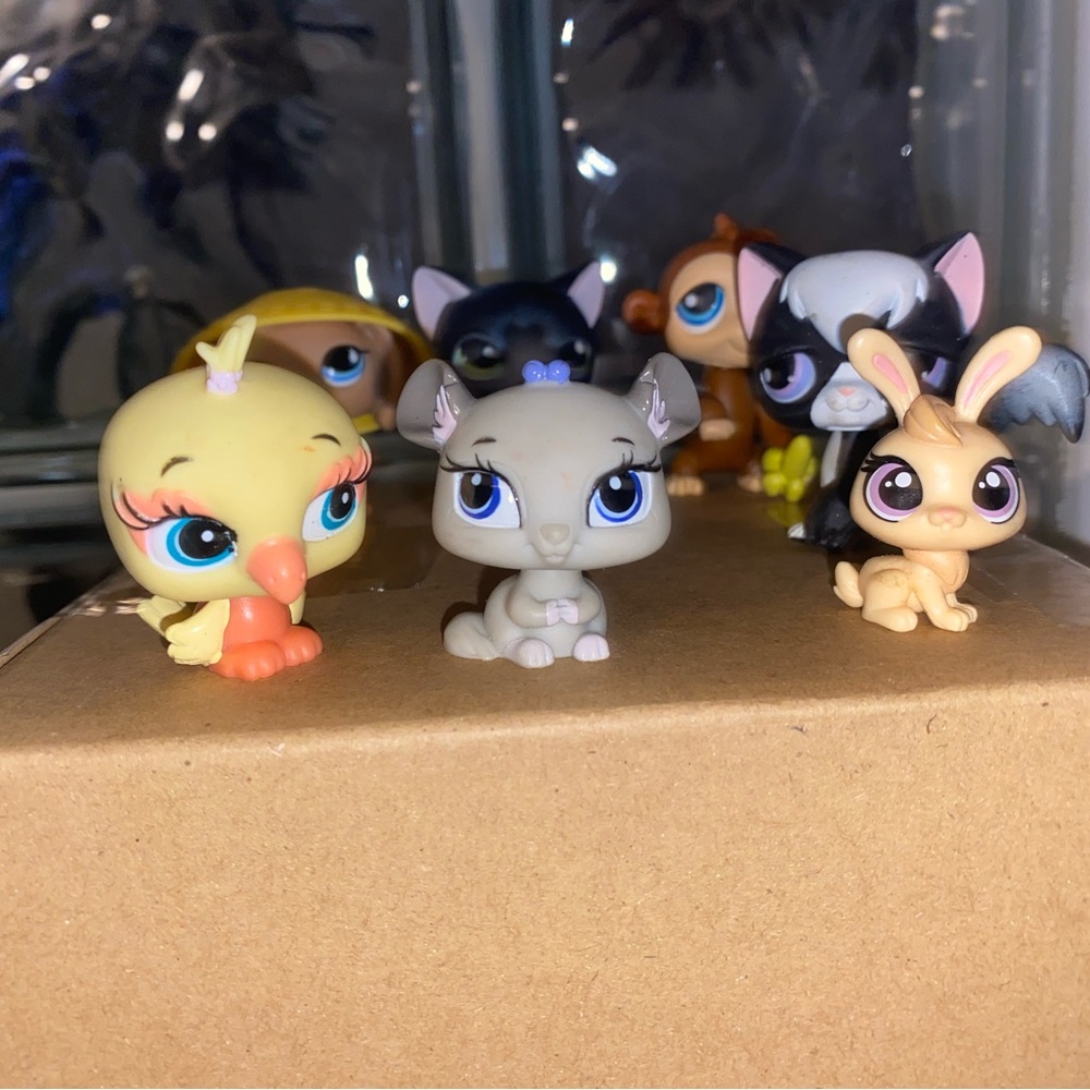 Littlest pet shop lot